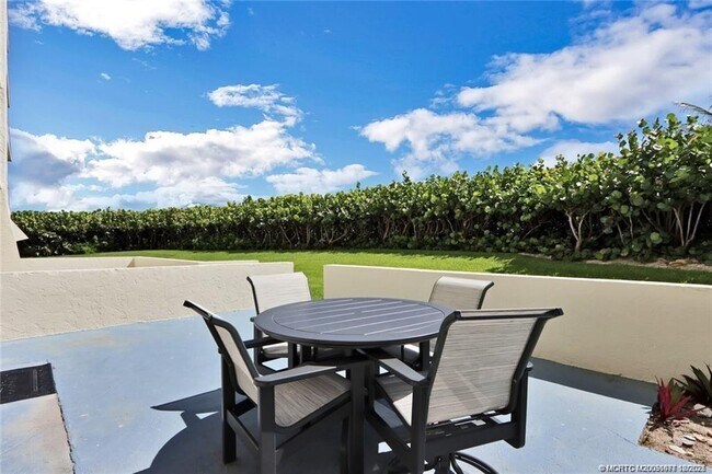 Foto del edificio - 10600 S Ocean Dr