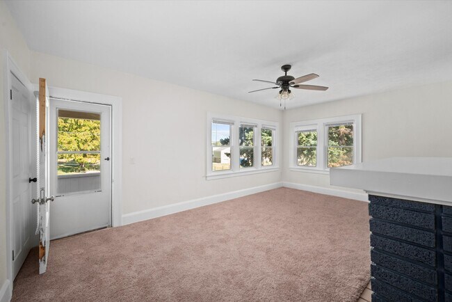 Building Photo - 316 Morrison Dr