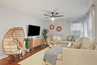 Building Photo - 1104 Elizabeth St