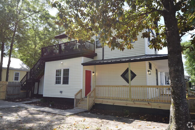 Building Photo - 1303 S 3rd St