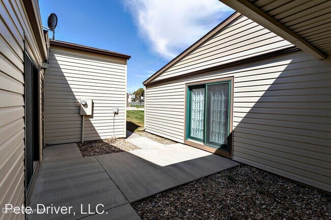 Foto del edificio - 5 br, 3 bath House - 909 Indian Hills Drive