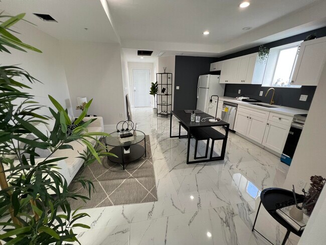 Foto del edificio - 1860 NW 24th Ave