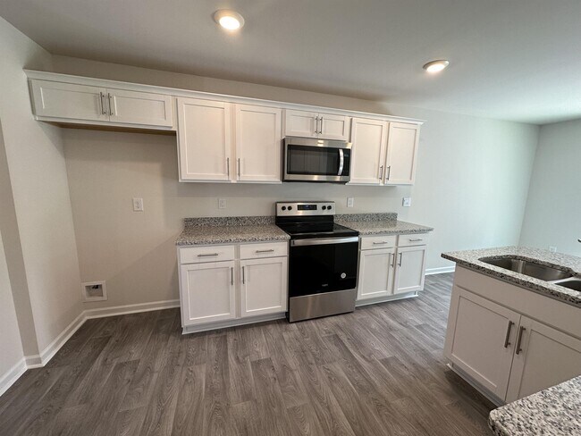 Building Photo - 4513 Sandstone Dr