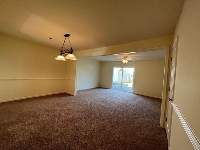 Building Photo - 8704 Hermitage Trace Cir
