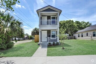 Building Photo - 1256 Pippin St
