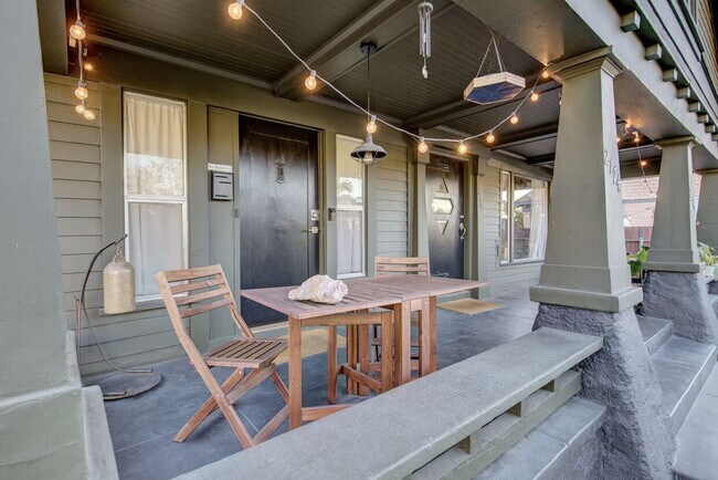 Foto del edificio - 2174 W 30th St