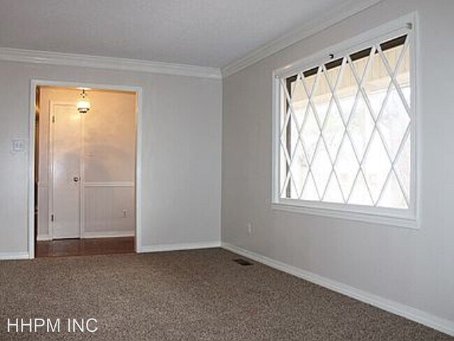 Foto del edificio - 3 br, 2 bath House - 2208 Marietta Avenue