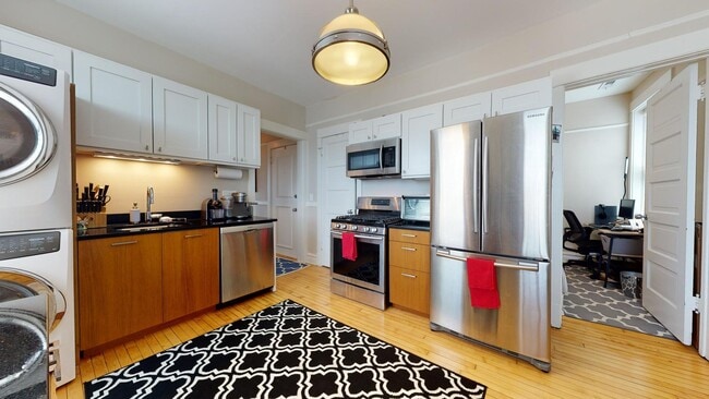 Building Photo - 1257 W Schubert Ave