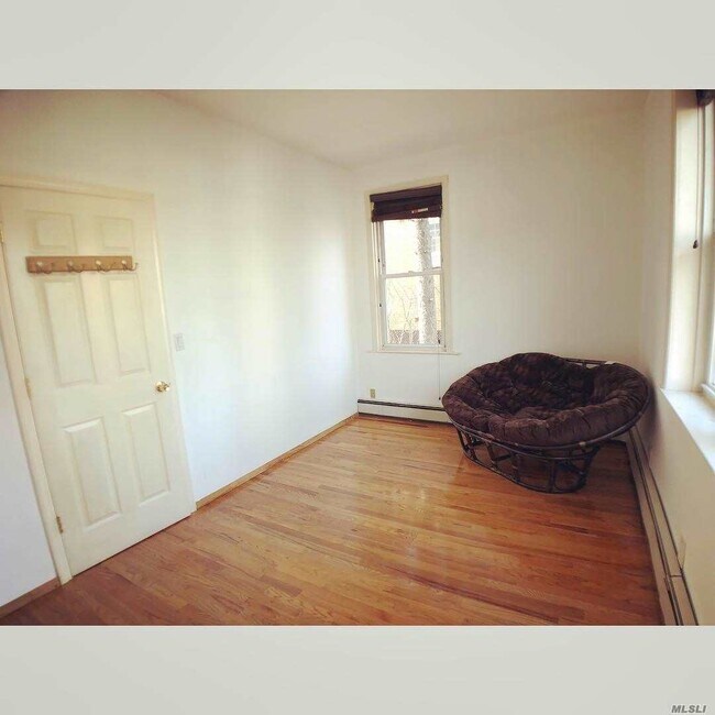 Foto del edificio - 108-42-108-48 48th Ave