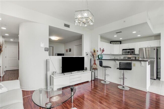 Foto del edificio - 3040 Peachtree Rd NW