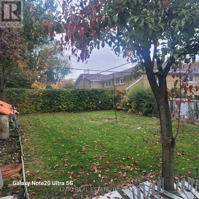 Building Photo - 30 Benstrow Ave