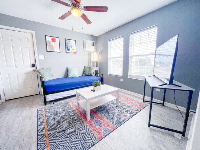 Building Photo - 1804 Morgan Ave