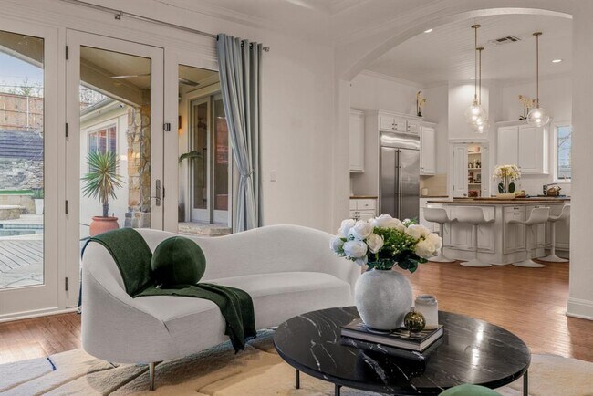 Foto del edificio - 2703 McCullough St