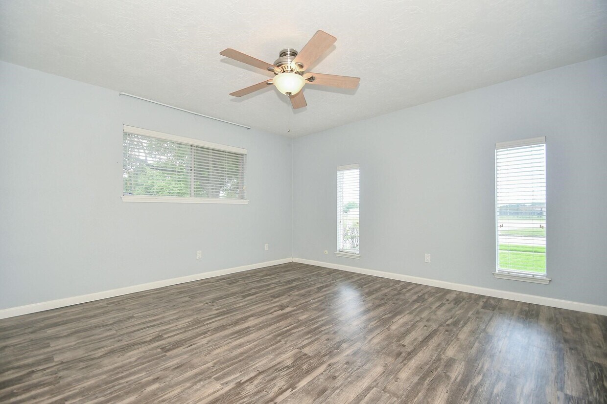 Foto del edificio - 12927 Westmere Dr