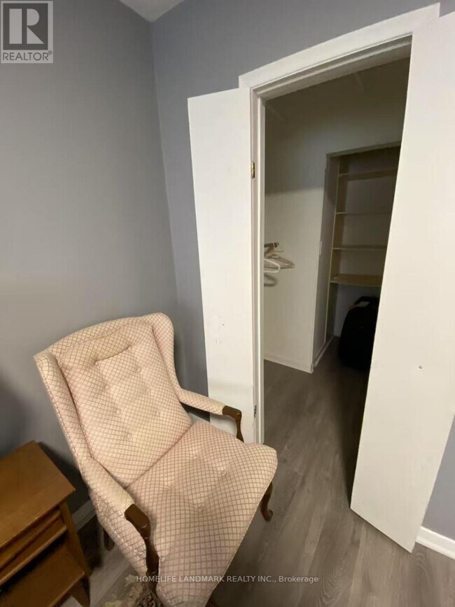 Photo du bâtiment - 126 Roywood Dr