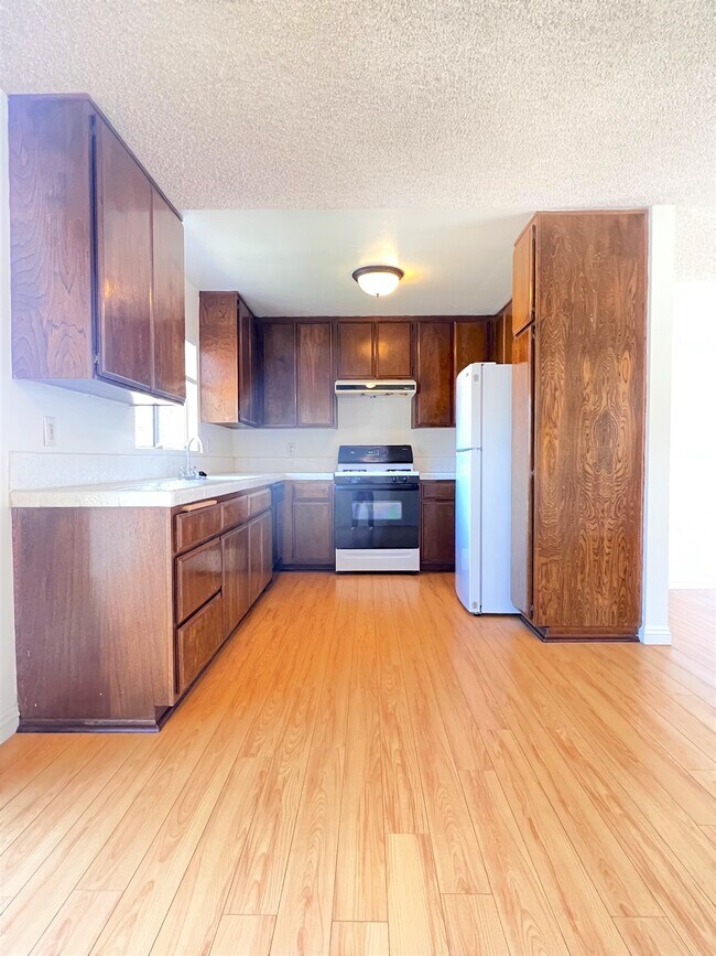 Foto del edificio - 2519 Whitefield Rd