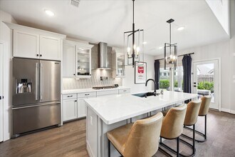 Building Photo - 30410 Garden Ridge Ct
