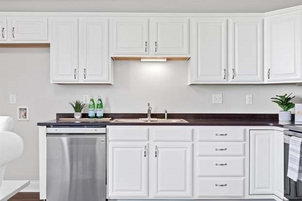 Foto del edificio - 1113 Maple Tree Ln