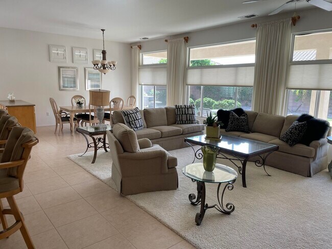 Building Photo - 78631 Yellen Dr