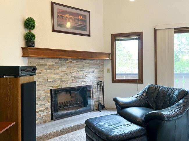 Photo - 4731 Mills Dr Townhome