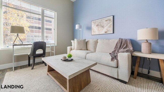 Building Photo - 1000 S Broadway