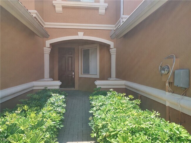 Foto del edificio - 2434 Laurentina Ln