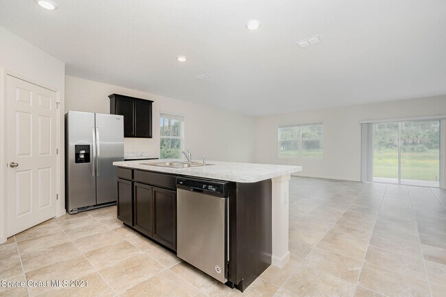 Foto del edificio - 724 Starland St SE