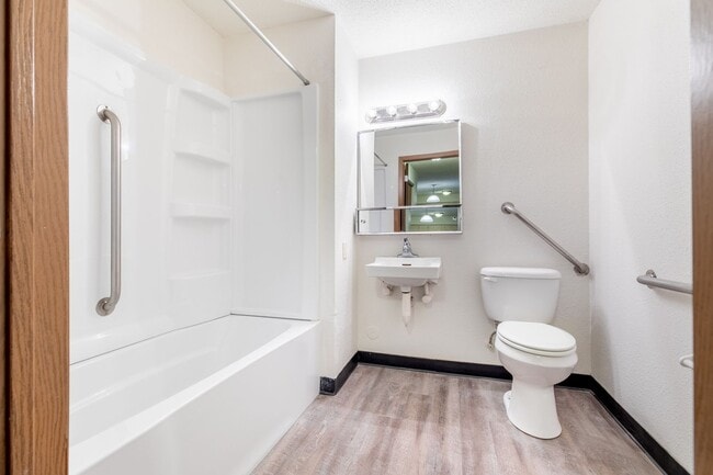 Interior Photo - Clearwater River Apartments