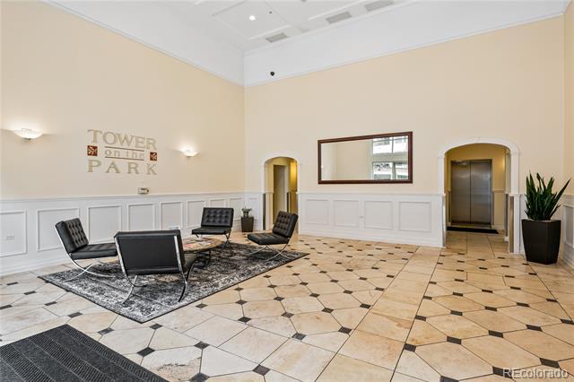 Foto del edificio - 1950 Logan St