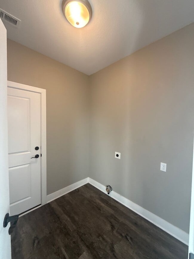 Building Photo - 17212-17224 Palazzo Drive