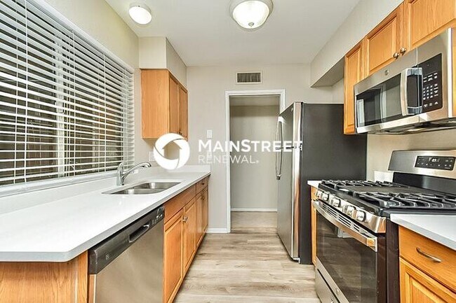 Building Photo - 3 Bedroom Pet-Friendly Home in Tucson, AZ ...