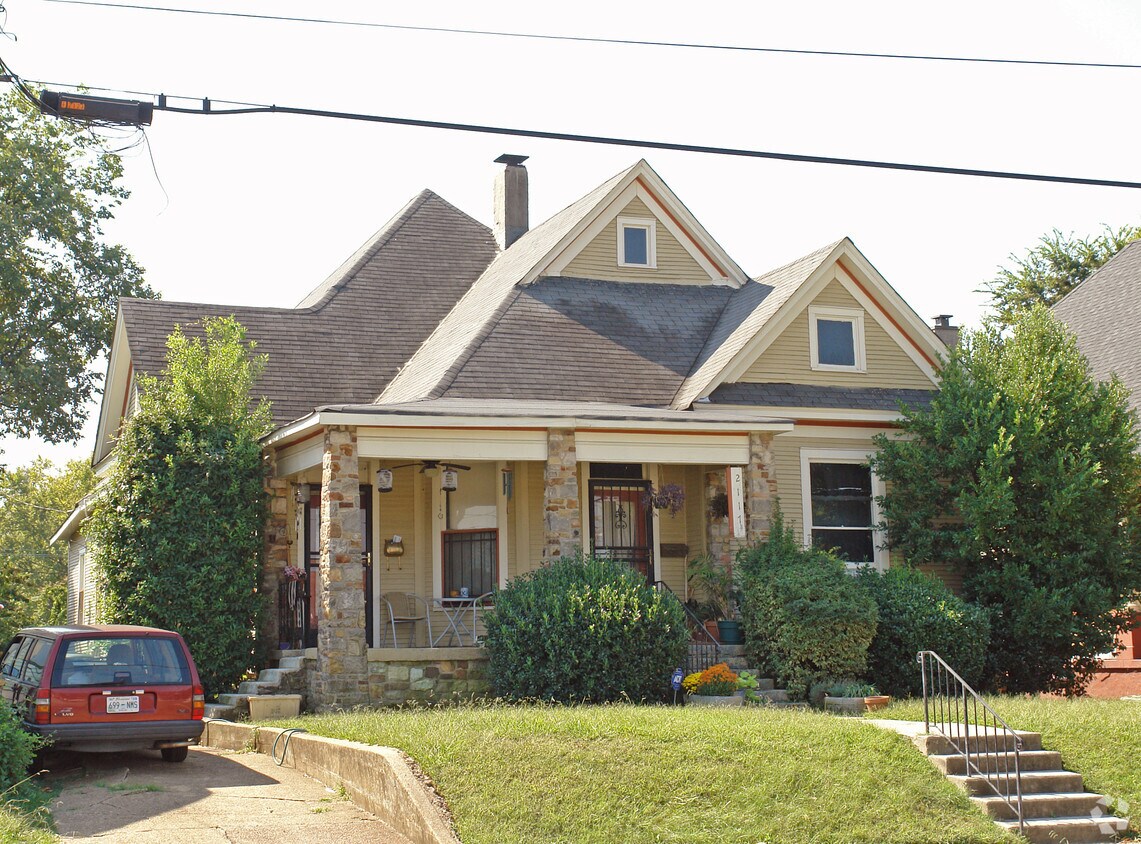 Primary Photo - 2117 Linden Ave