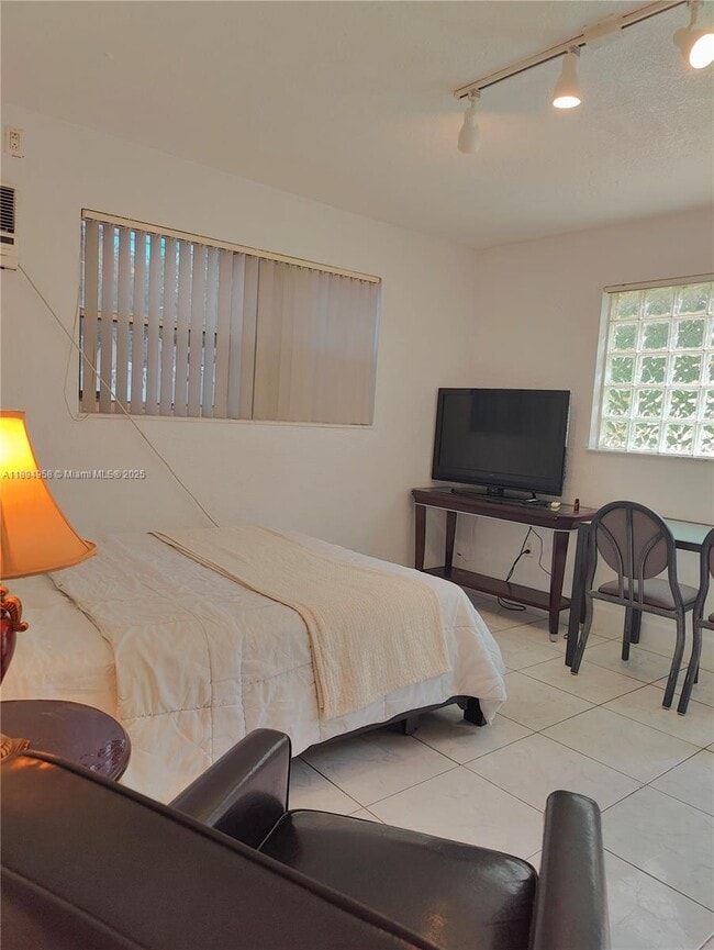 Foto del edificio - 7121 Taft St