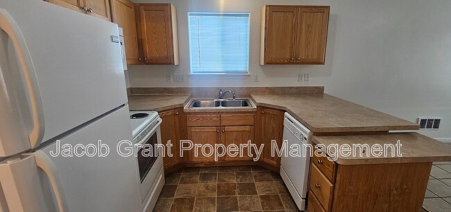 Foto del edificio - 955 Eve Dr