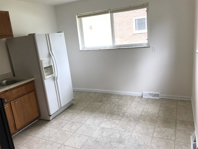 Foto del edificio - 4054 Geraldine Ave