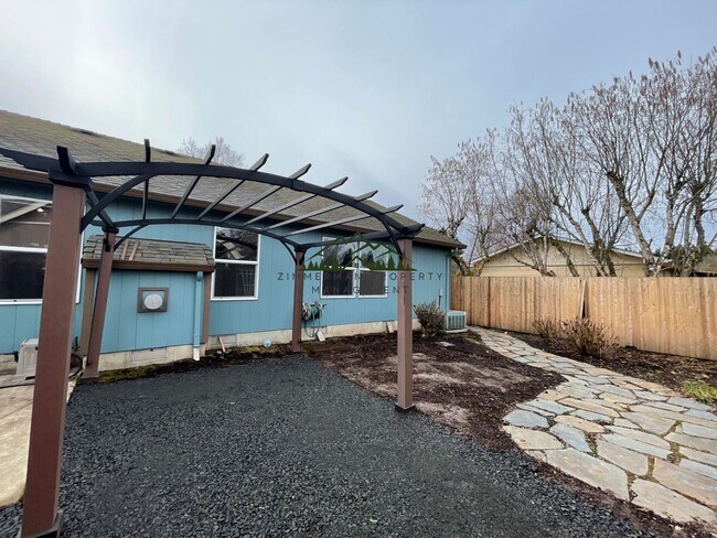 Building Photo - 3 br, 2 bath House - 505 Anchor Ave