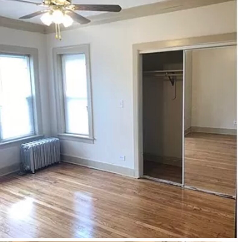 Foto del edificio - 7156 S Rhodes Ave