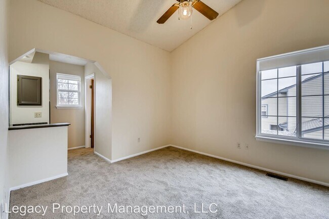 Foto del edificio - 3 br, 2.5 bath House - 8828 W Plymouth Ave