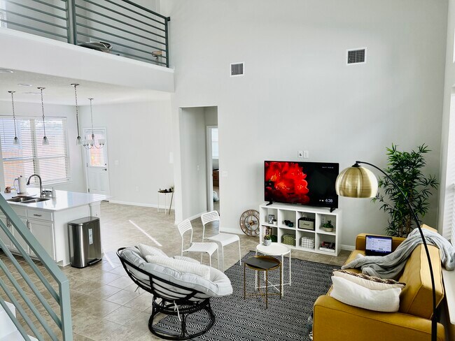 Foto del edificio - 512 Turkey Creek Cv
