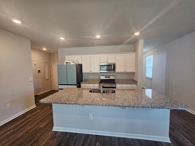 Foto del edificio - 3131 Fair Ridge Way