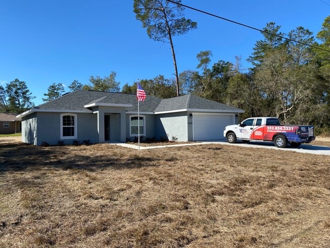 Building Photo - Custom Home - Desirable SW Ocala Neighborh...