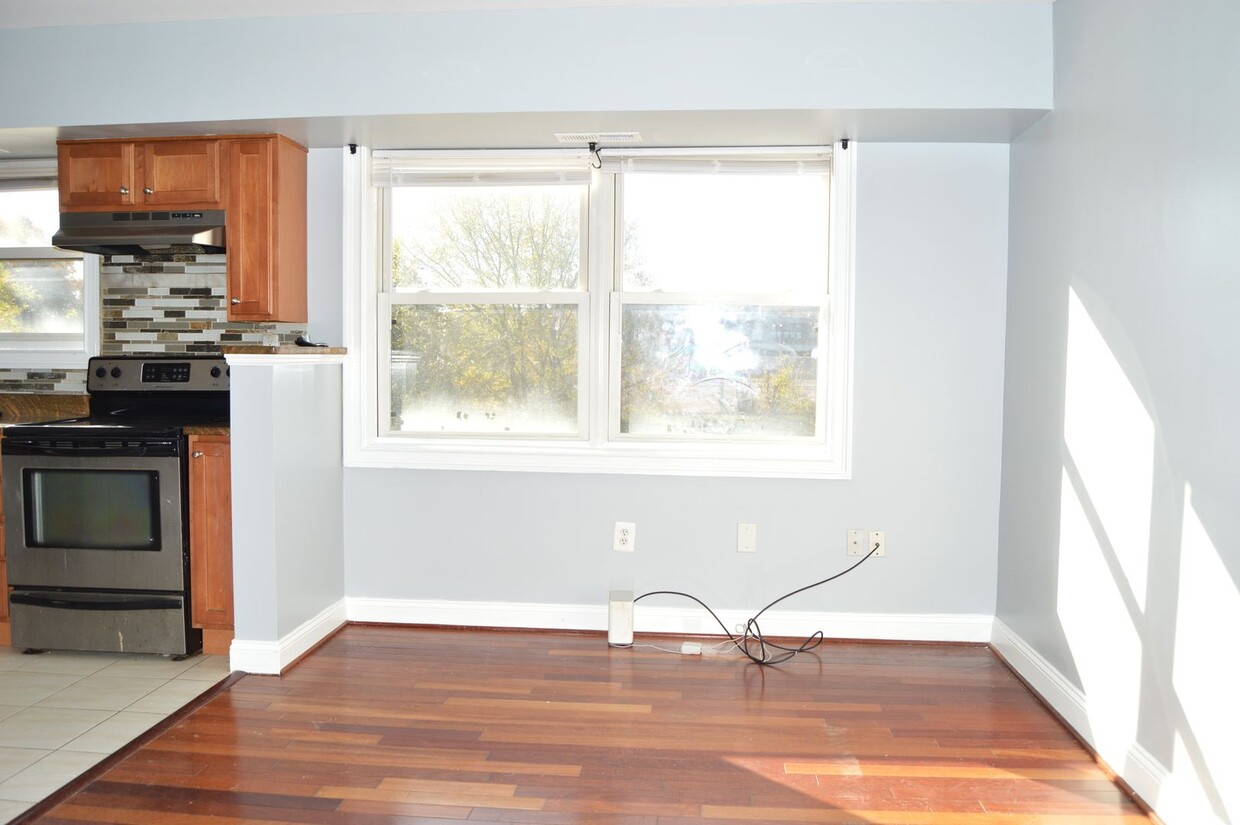 Foto principal - !!Beautiful Apartment in Marshall Heights!!