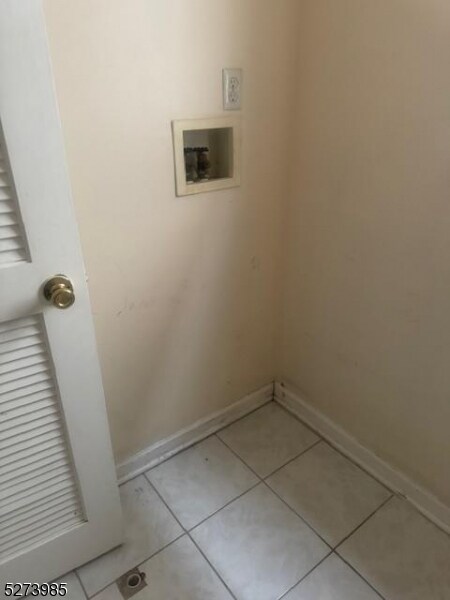 Building Photo - 45 Crawford St