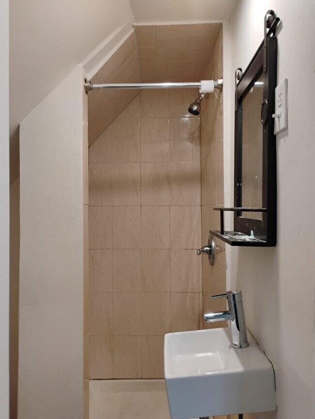 Foto del edificio - 150 Chestnut Ave