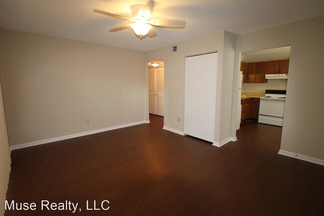 Building Photo - 2 br, 1 bath House - 1605 Cedarview Court