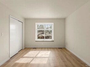 Building Photo - 9527 239th St