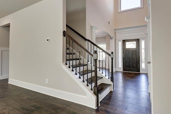 Foto del edificio - 4447 Frost Cove