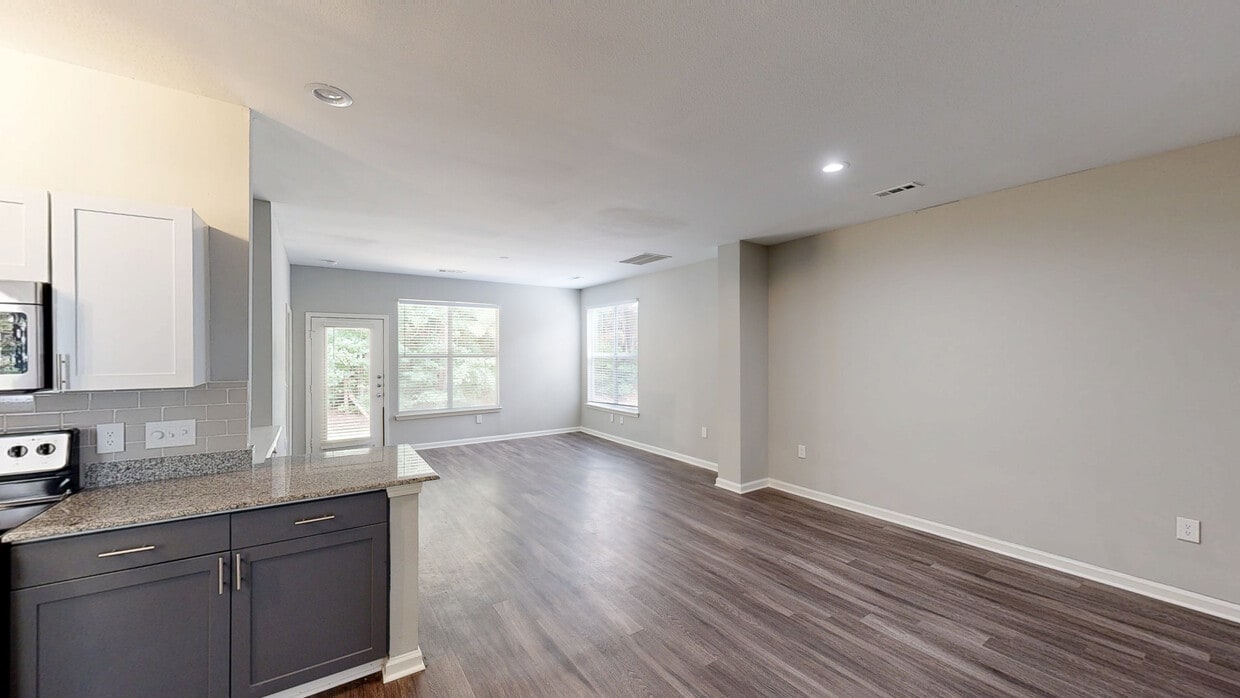 Photo - J 501 Estates Apartments