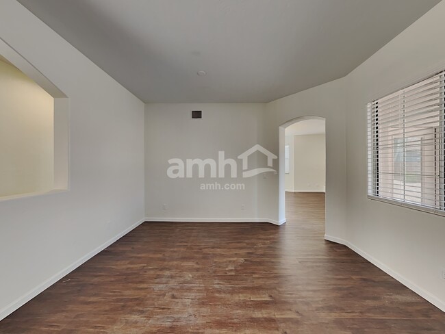 Building Photo - 10191 N Tarheel Pl