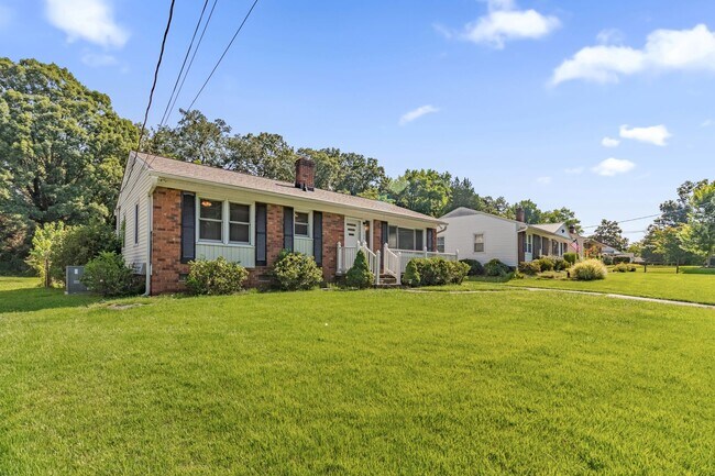 Foto del edificio - Cute 3 bedroom, 1 bathroom in High Point